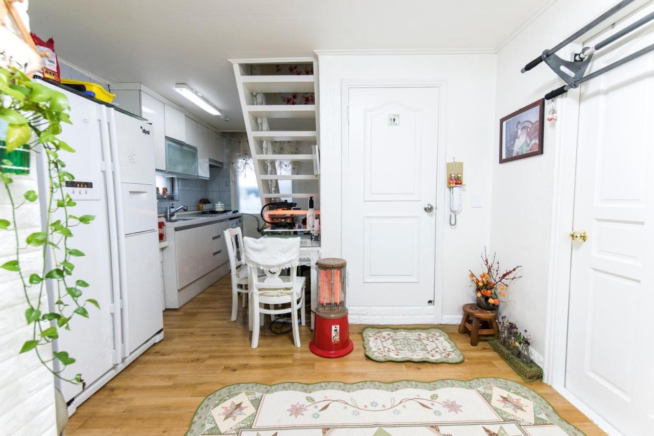 Homestay Eve Seul Esterno foto